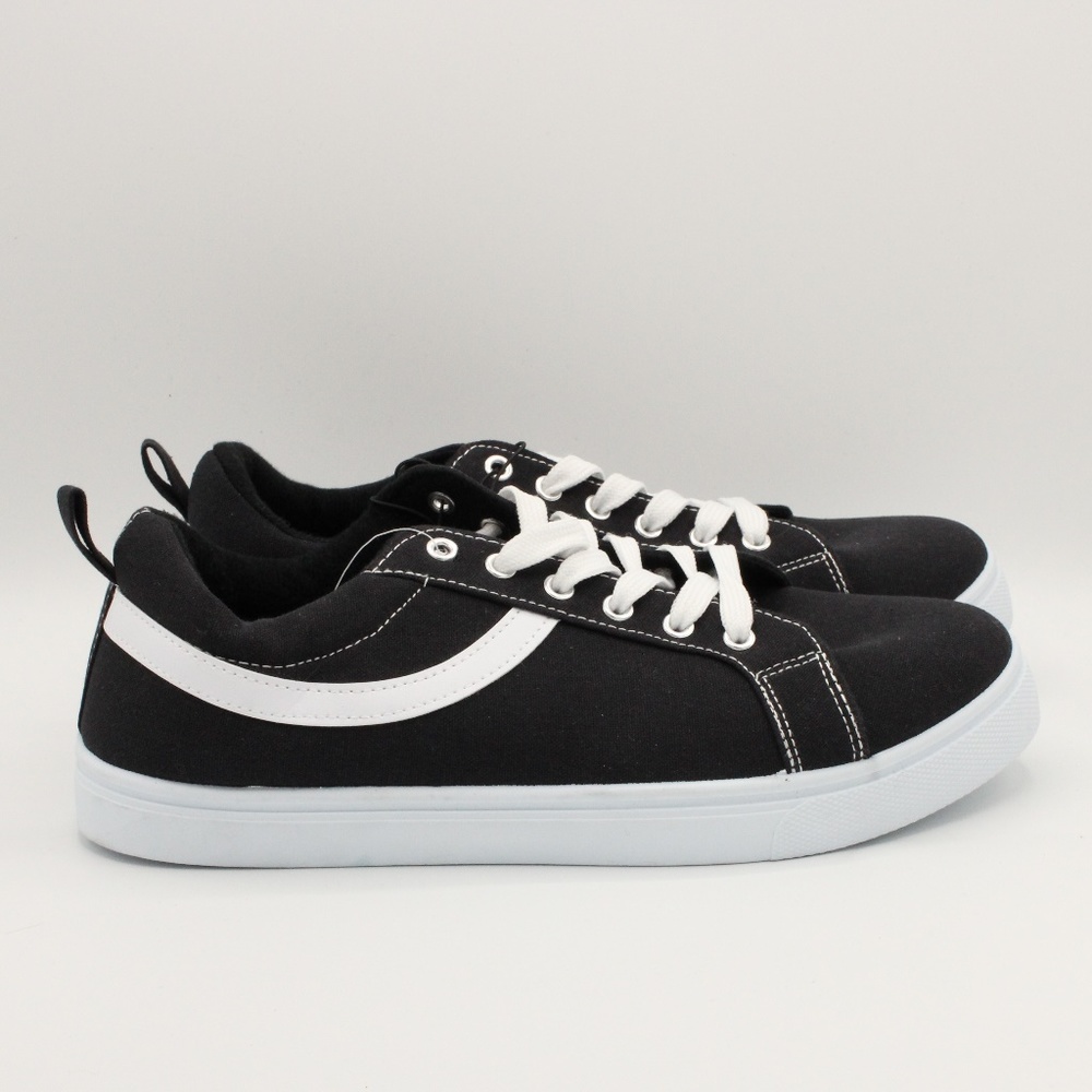 Gentlemen Shoes Size 11 Revolution Black/white